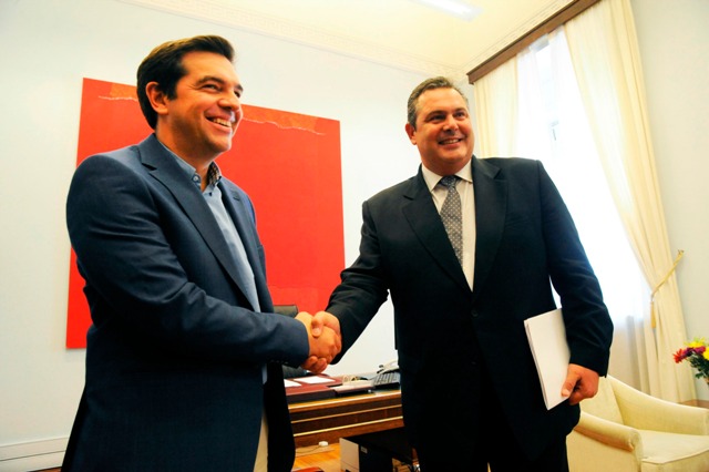 Επικοινωνία Τσίπρα-Καμμένου για την «παρεξήγηση» σχετικά με τη σίτιση στην Ειδομένη