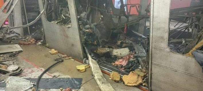 Φρικιαστική η εικόνα με το βαγόνι του μετρό στις Βρυξέλλες - Βίντεο με τις εκρήξεις στο σταθμό