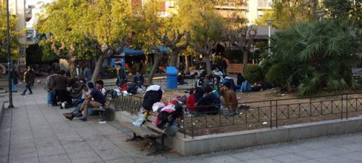 Aδεια από το πρωί η πλατεία Βικτωρίας -Μεταφέρθηκαν οι πρόσφυγες