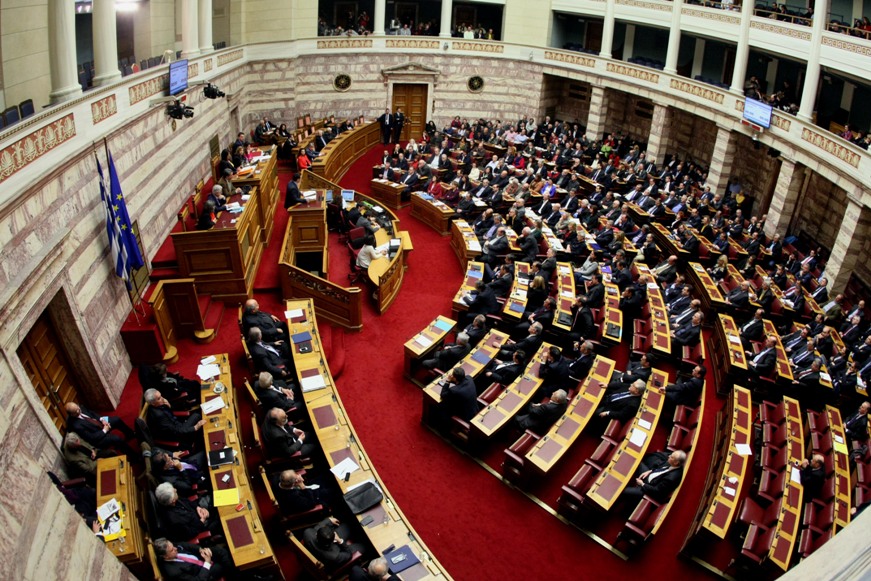 Μετωπική κυβέρνησης- αντιπολίτευσης για τη δικαιοσύνη και τη διαφθορά