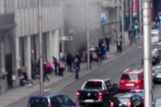 Πατρινοί ανεβάζουν μηνύματα στο facebook "ΕΙΜΑΣΤΕ ΑΣΦΑΛΕΙΣ" - Δεν μπορούν να επικοινωνήσουν τηλεφωνικώς με τους δικούς τους!