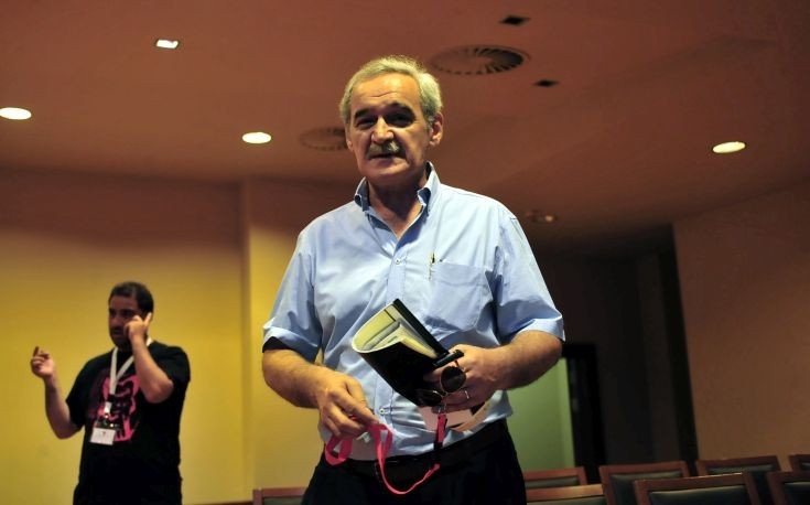 Ν. Χουντής: Θέλουν την Ελλάδα μια μεγάλη αποθήκη προσφύγων