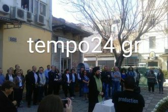 Πάτρα: "Αναβίωσε" η μαύρη ημέρα του θανάτου στη Βότση - Όλοι παρόντες στο μνημόσυνο για τα θύματα της τρομοκρατικής επίθεσης - ΦΩΤΟΓΡΑΦΙΕΣ - ΒΙΝΤΕΟ