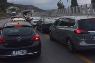 Πατρών - Κορίνθου: Σοβαρά προβλήματα στη Νέα Εθνική Οδό - Ουρές χιλιομέτρων και ακινητοποιημένα οχήματα στο Δερβένι ΔΕΙΤΕ ΦΩΤΟΓΡΑΦΙΕΣ