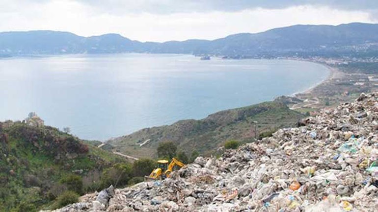 Ζάκυνθος: Άνοιξαν το ΧΥΤΑ και ξεκίνησε αμέσως η αποκομιδή των απορριμμάτων