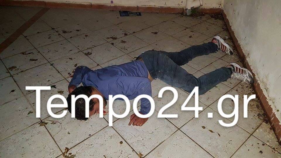 Πάτρα: Οι αλλοδαποί τσακώθηκαν, ο ένας έπεσε στον ακάλυπτο και τραυματίστηκε και ο άλλος "σκάλωσε" σε μπαλκόνι-ΦΩΤΟΓΡΑΦΙΕΣ ΚΑΙ ΒΙΝΤΕΟ-ΠΡΟΣΟΧΗ ΣΚΛΗΡΕΣ ΕΙΚΟΝΕΣ