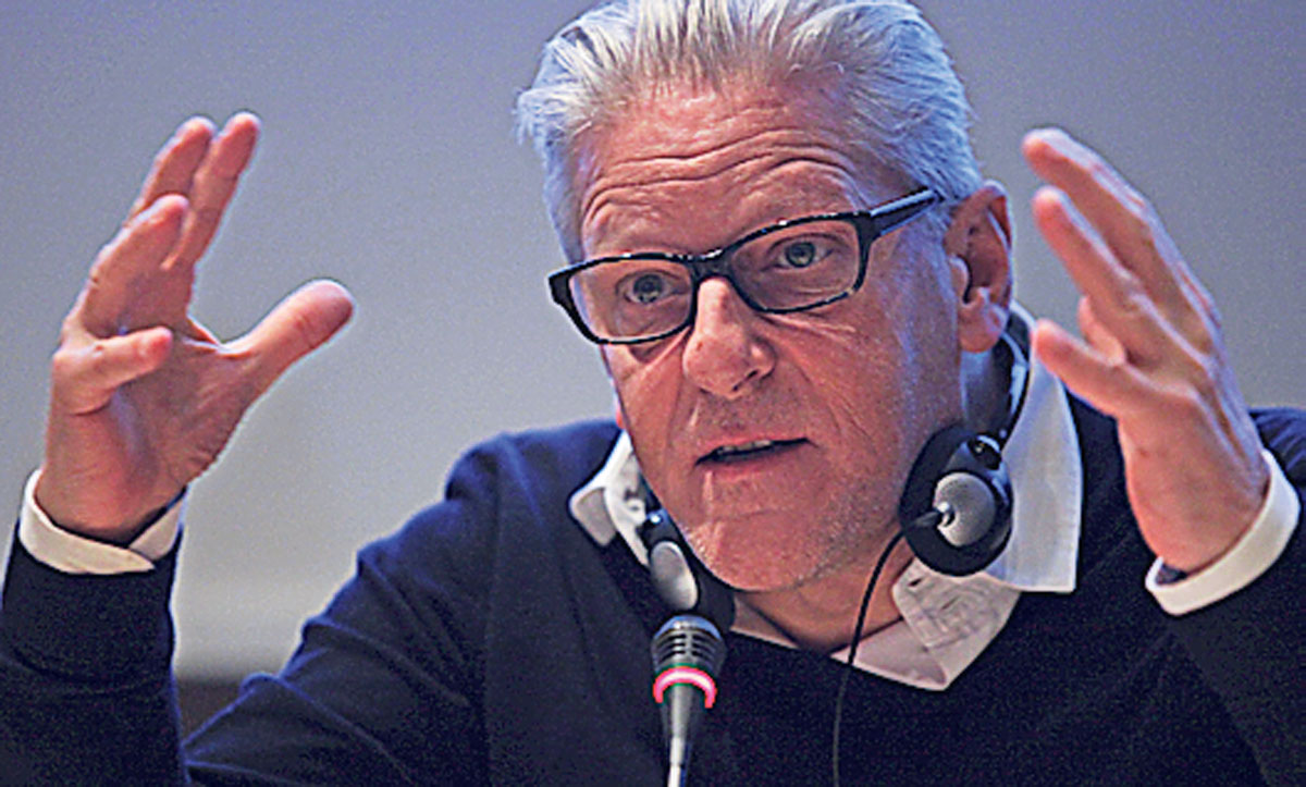 Ανακοινώθηκε και επισήμως η παραίτηση του Γιαν Φαμπρ