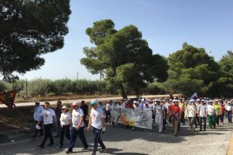 ΦΩΤΟΡΕΠΟΡΤΑΖ από την άφιξη της πεζοπορίας του Δήμου Πατρέων για την ανεργία στην Κόρινθο