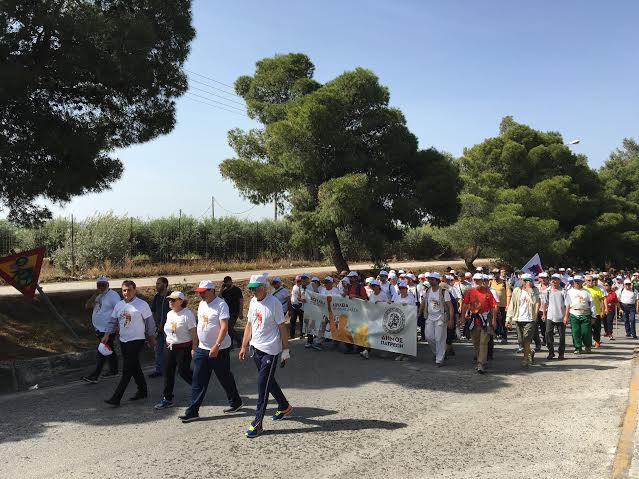 ΦΩΤΟΡΕΠΟΡΤΑΖ από την άφιξη της πεζοπορίας του Δήμου Πατρέων για την ανεργία στην Κόρινθο