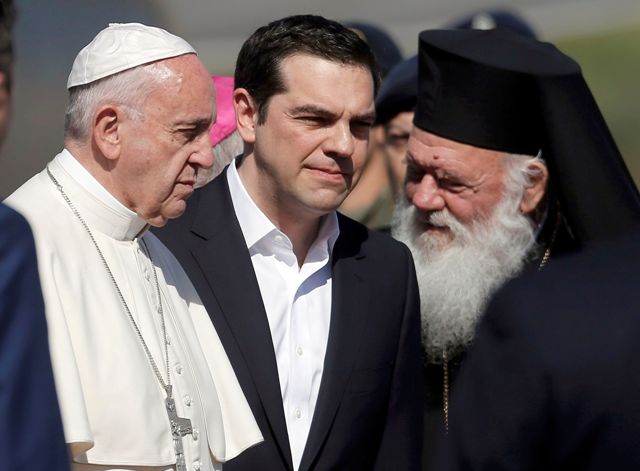 Το «ευχαριστώ» του Πάπα στους Ελληνες: Κρατήσατε ανοιχτή την καρδιά και τις πόρτες σας