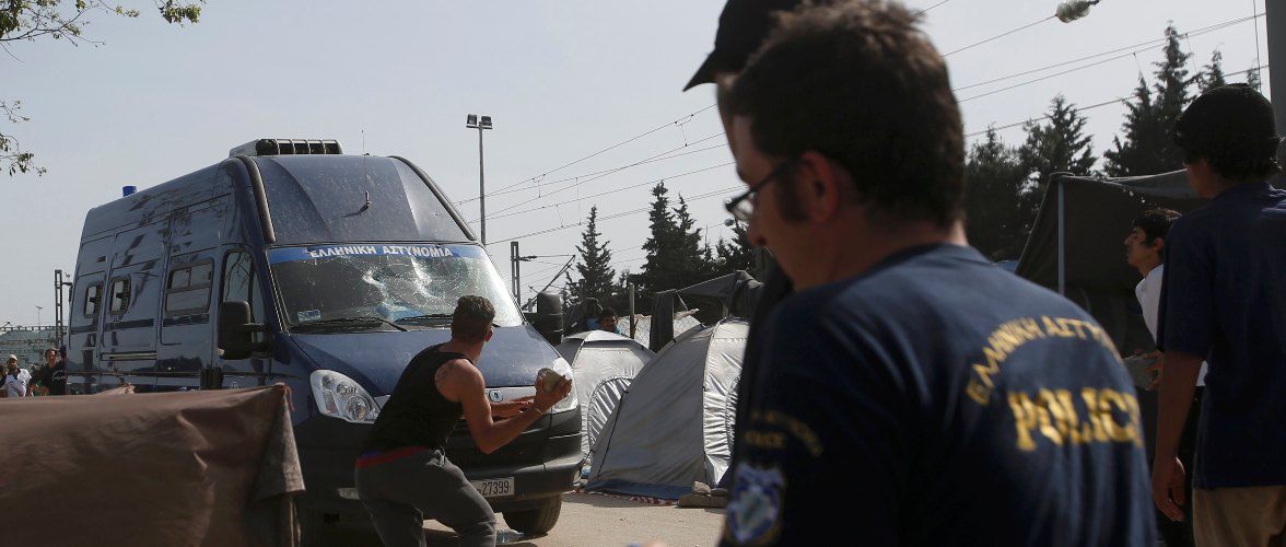 Ειδομένη: Στο νοσοκομείο πρόσφυγας που έπεσε πάνω σε περιπολικό