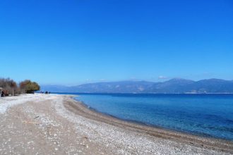 Ρύπανση των νερών του, διάβρωση ακτών και υπεραλίευση "κρύβει" ο Κορινθιακός
