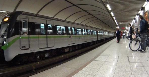 Στόχοι απειλητικών μηνυμάτων ελεγκτές του Μετρό - Σημάδεψαν τα σπίτια τους με σπρέι