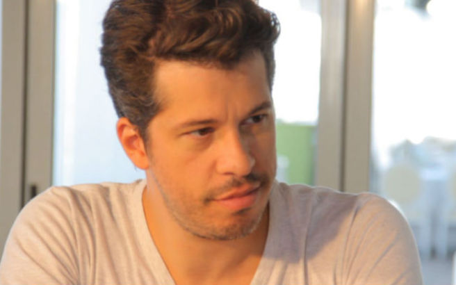 «Αδειάζει» τον αδερφό του ο Χάρης Βαρθακούρης για τον Βαλάντη