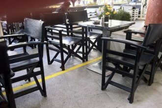 Μεθυσμένος οδηγός έπεσε πάνω σε πέντε οχήματα και στη συνέχεια επιτέθηκε σε αστυνομικούς