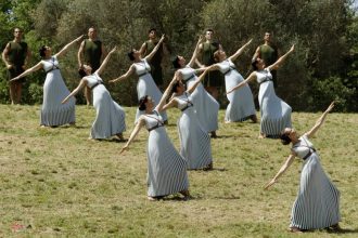 Αρχαία Ολυμπία: H τελευταία πρόβα για την Αφή της Φλόγας για τους Ολυμπιακούς του Ρίο