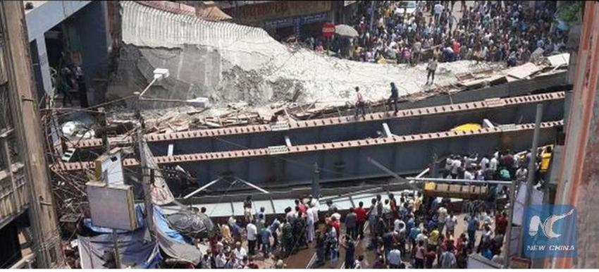 Ινδία: Στους 23 οι νεκροί από την κατάρρευση της ανισόπεδης διάβασης
