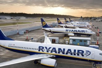 "Κόπηκαν" τα φτερά της Ryanair - Διακόπτει νωρίτερα τις πτήσεις στην Ελλάδα