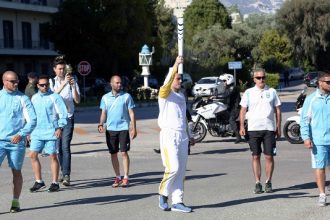 Στην Αθήνα έφτασε η ολυμπιακή φλόγα