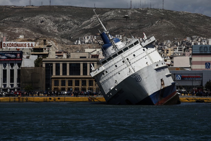 Το πλοίο "Παναγία Τήνου" από ψηλά - ΒΙΝΤΕΟ