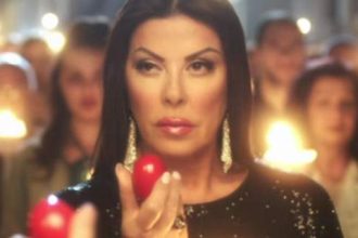 H Aντζελα Δημητρίου απαντάει στους επικριτές της για το «Χτύπα σαν άνδρας» - BINTEO