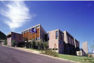 Αρσάκειο Πατρών: Υποτροφίες για μαθητές- μαθήτριες δημοσίων σχολείων - Μέχρι τις 9 Μαΐου η υποβολή αιτήσεων