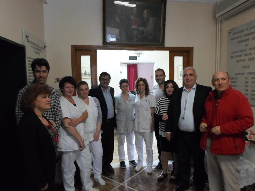 O Δήμαρχος Πατρέων βρέθηκε στο Άσυλο Ανιάτων για ανταλλαγή ευχών