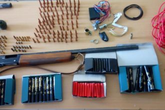 Ηλεία: Όπλα και πυρομαχικά στην κατοχή 49χρονου - Δείτε τι "έκρυβε" στο σπίτι του - ΦΩΤΟΓΡΑΦΙΕΣ