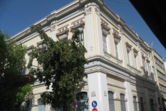 Πάτρα: Κινητοποιήσεις ξεκινούν οι δημοτικοί υπάλληλοι