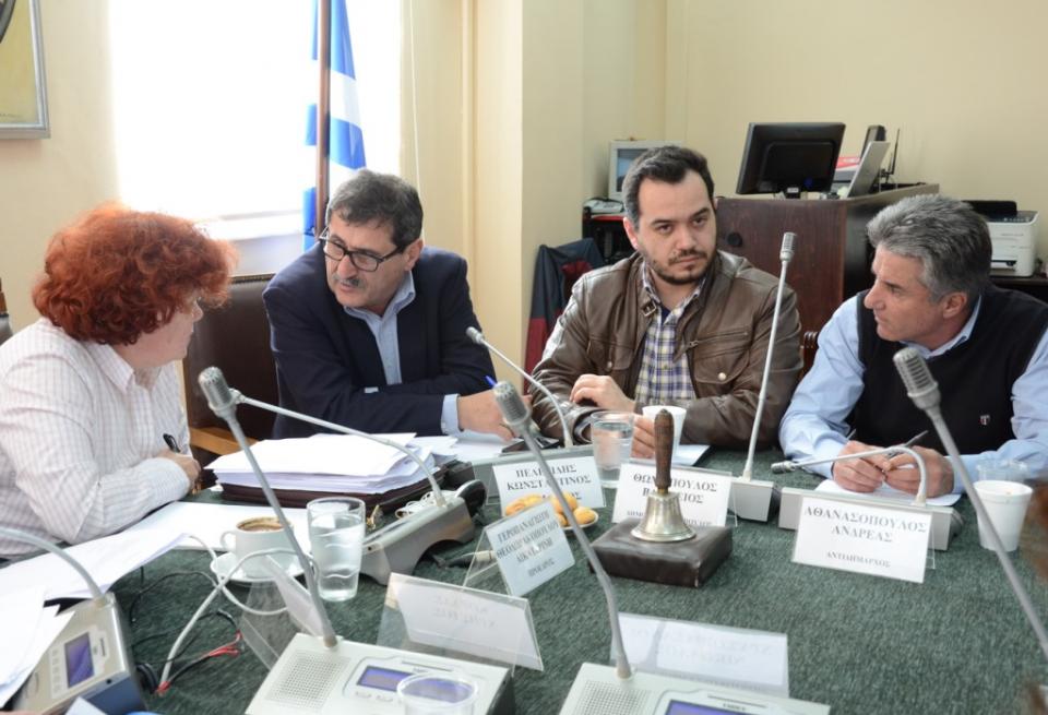 Πάτρα: Το Δημοτικό Συμβούλιο κατά του ασφαλιστικού - Ψήφισαν όλοι εκτός από τη ΡΑΠ
