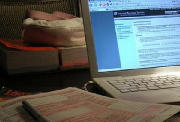 Πάτρα: Σε ...κλοιό σήμερα η Γ' Δ.Ο.Υ. - Οι λογιστές ξεκίνησαν αποχή από την υποβολή δηλώσεων