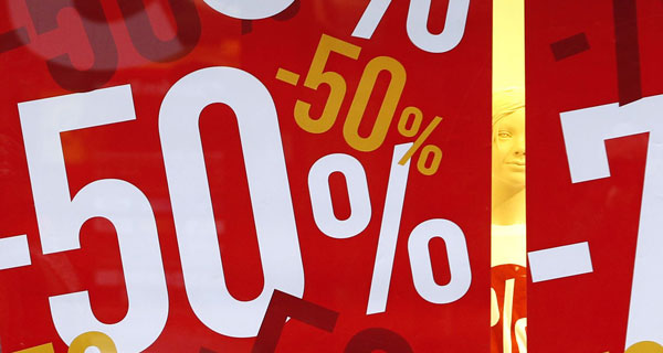 Αρχίζουν οι ενδιάμεσες εκπτώσεις μετά το Πάσχα