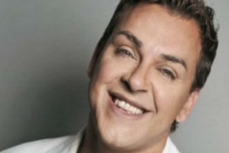 Θρήνος στην σόου μπιζ από τον θάνατο του make up artist και ηθοποιού Γιάννη Αγγελάκη