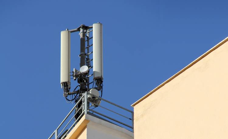 Πάτρα: Ξεσηκωμός στα Ζαρουχλέϊκα για κεραία κινητής τηλεφωνίας ΦΩΤΟΓΡΑΦΙΕΣ