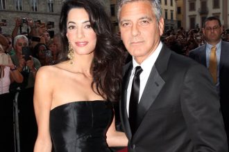 Μπορείτε κι εσείς να δειπνήσετε με το ζεύγος Κλούνεϊ... αν έχετε 30.000 δολάρια