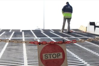 Δεμένα τα πλοία στις 8 Μαϊου