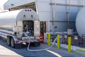 Σταματά στην Πάτρα σε πρώτη φάση το φυσικό αέριο - "Συνεχίζουμε τη διεκδίκηση για τη Δυτική Ελλάδα" επιμένει ο Α. Κατσιφάρας