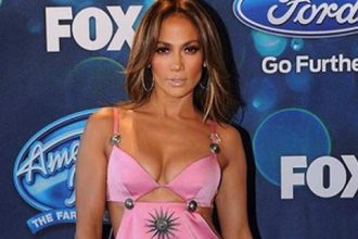 Τι σκέφτονται οι άντρες για μια γυναίκα με σέξι ντύσιμο