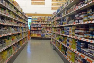 Εκατό ευρώ αύξηση στους εργαζόμενους των σουπερμάρκετ Βερόπουλος
