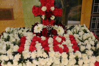 Πάτρα: Η Περιφορά του Επιταφίου της Νοσηλευτικής Μονάδας Νοσημάτων Θώρακος