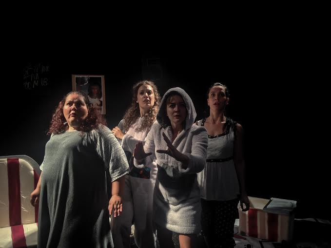 Πάτρα: "Οικογένεια Μπες-Βγες" στο "Λιθογραφείον"