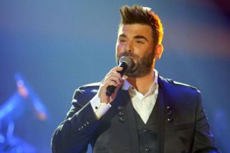 Αρπαξαν τα αφιερώματα από τον τάφο του Παντελίδη