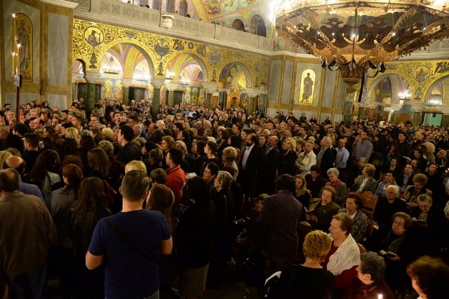 Πάτρα: Χιλιάδες πιστοί συρρέουν στους Ιερούς Ναούς - Συμμετέχουν στο Θείο Δράμα