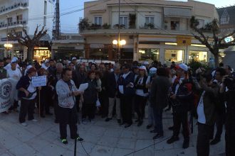 Με ενθουσιασμό και χειροκροτήματα υποδέχτηκαν στο Αίγιο τους συμμετέχοντες στην πορεία για Αθήνα!