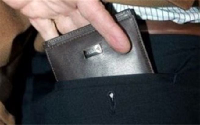 Αγρίνιο: Επιτέθηκαν και λήστεψαν ηλικιωμένο