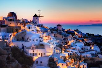 TripAdvisor: Η Σαντορίνη, δεύτερος δημοφιλέστερος προορισμός στον κόσμο