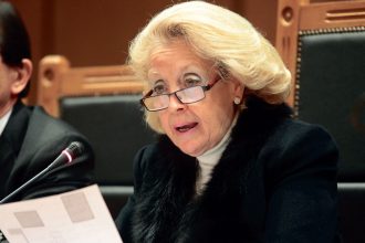 Αρειος Πάγος: Η Βασιλική Θάνου απαντά στους επικριτές της