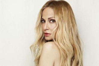 Υπό άκρα μυστικότητα στο νοσοκομείο η Άννα Βίσση