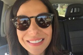 Εύη Βατίδου: Έφυγε για το εξωτερικό!