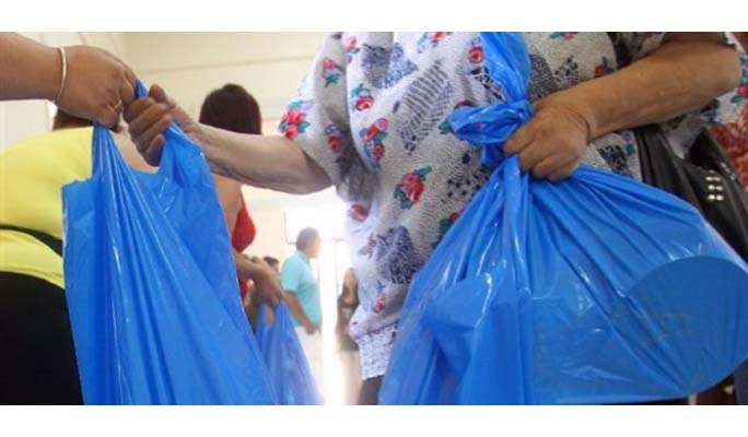 Πέντε τόνους τρόφιμα από τους Πατρινούς για το κέντρο προσφύγων στην Ηλεία